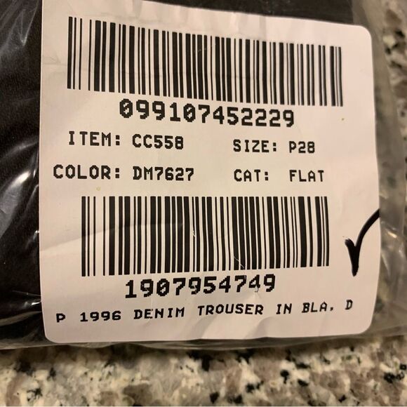 J Crew Jeans 28P - Picture 7 of 9